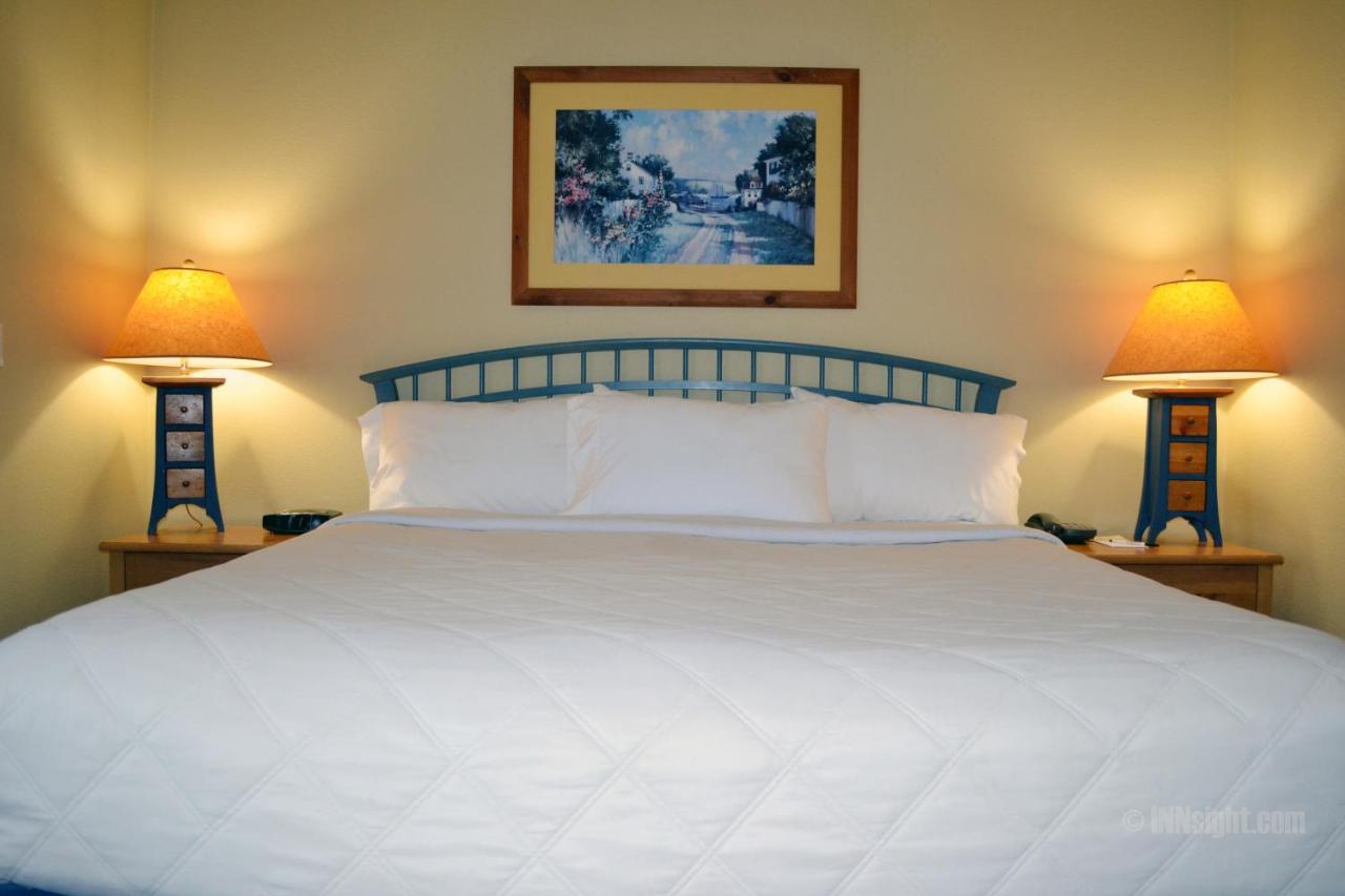 Sebastopol Inn Bagian luar foto
