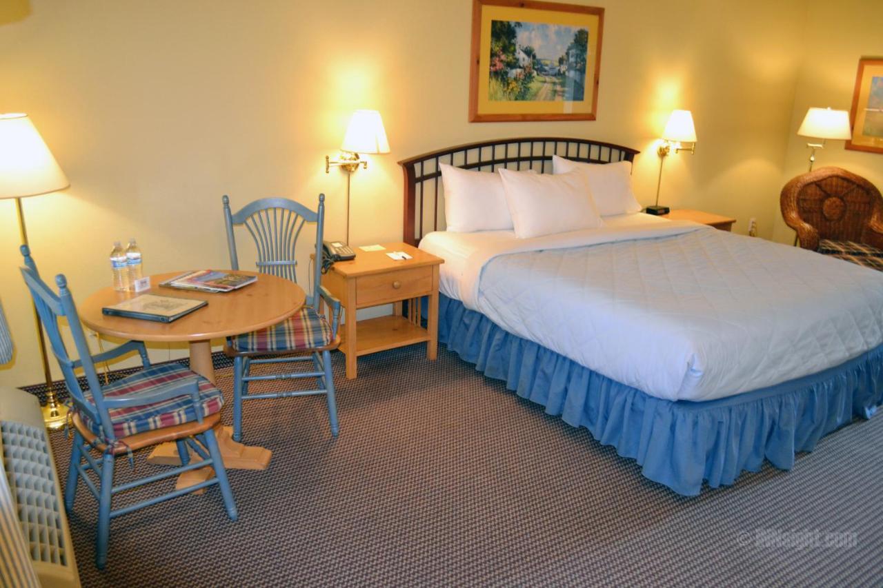 Sebastopol Inn Bagian luar foto